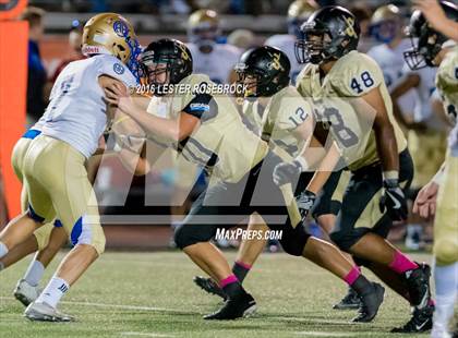 Thumbnail 3 in Alamo Heights vs Seguin photogallery.