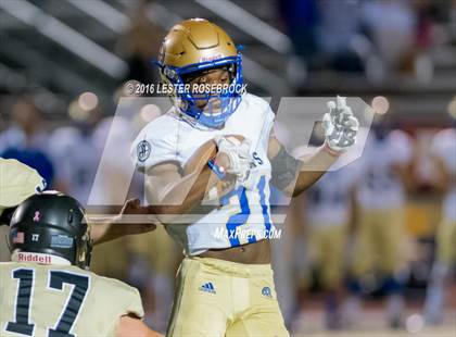 Thumbnail 3 in Alamo Heights vs Seguin photogallery.