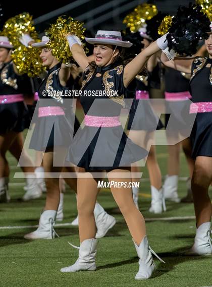 Thumbnail 2 in Alamo Heights vs Seguin photogallery.