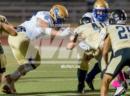 Thumbnail 3 in Alamo Heights vs Seguin photogallery.