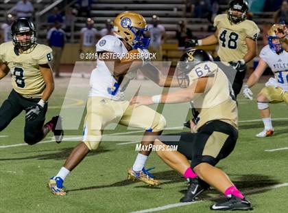Thumbnail 1 in Alamo Heights vs Seguin photogallery.