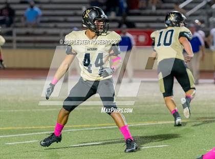 Thumbnail 3 in Alamo Heights vs Seguin photogallery.