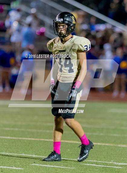 Thumbnail 3 in Alamo Heights vs Seguin photogallery.