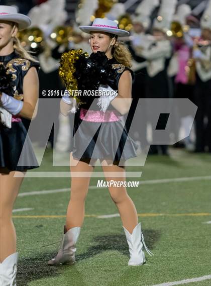 Thumbnail 3 in Alamo Heights vs Seguin photogallery.