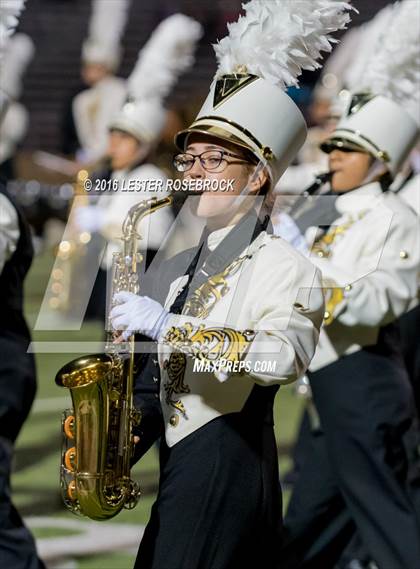 Thumbnail 2 in Alamo Heights vs Seguin photogallery.