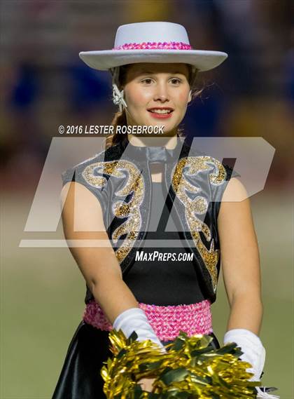 Thumbnail 2 in Alamo Heights vs Seguin photogallery.