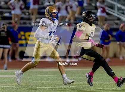 Thumbnail 1 in Alamo Heights vs Seguin photogallery.