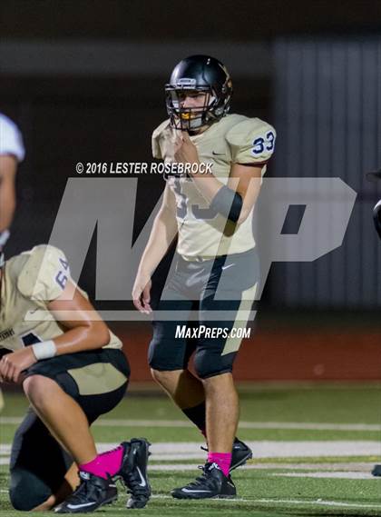 Thumbnail 2 in Alamo Heights vs Seguin photogallery.