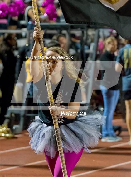Thumbnail 2 in Alamo Heights vs Seguin photogallery.
