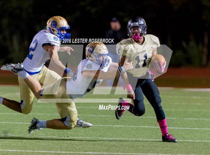 Thumbnail 2 in Alamo Heights vs Seguin photogallery.