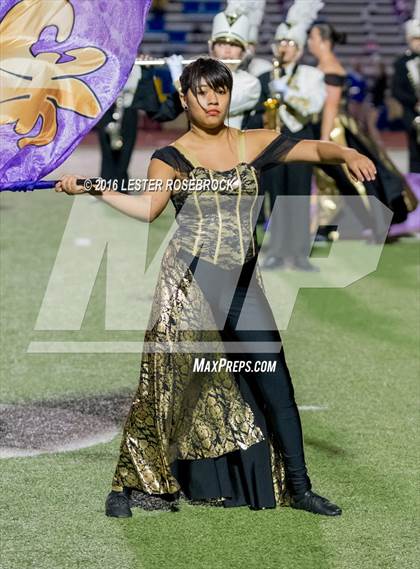 Thumbnail 2 in Alamo Heights vs Seguin photogallery.