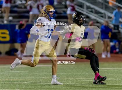 Thumbnail 2 in Alamo Heights vs Seguin photogallery.