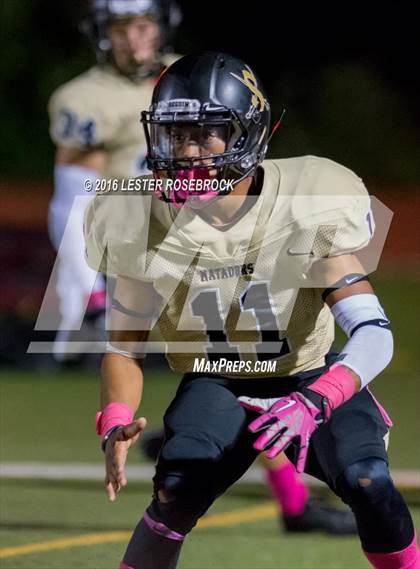 Thumbnail 3 in Alamo Heights vs Seguin photogallery.