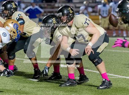 Thumbnail 3 in Alamo Heights vs Seguin photogallery.