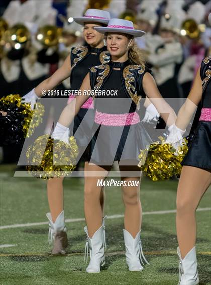 Thumbnail 3 in Alamo Heights vs Seguin photogallery.