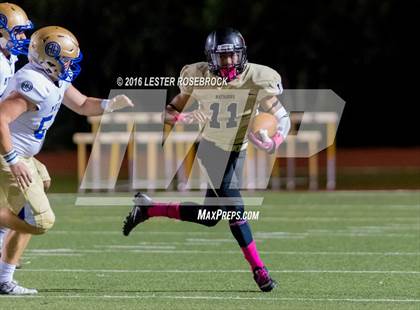Thumbnail 1 in Alamo Heights vs Seguin photogallery.