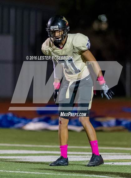 Thumbnail 3 in Alamo Heights vs Seguin photogallery.