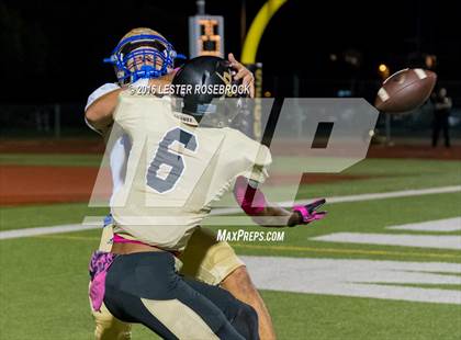 Thumbnail 2 in Alamo Heights vs Seguin photogallery.