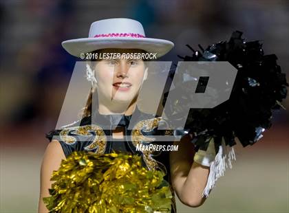 Thumbnail 3 in Alamo Heights vs Seguin photogallery.