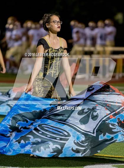 Thumbnail 2 in Alamo Heights vs Seguin photogallery.