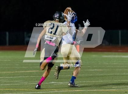 Thumbnail 3 in Alamo Heights vs Seguin photogallery.