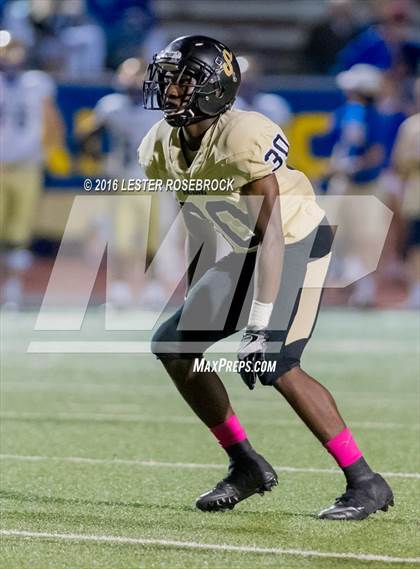 Thumbnail 2 in Alamo Heights vs Seguin photogallery.