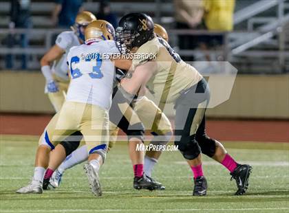 Thumbnail 1 in Alamo Heights vs Seguin photogallery.