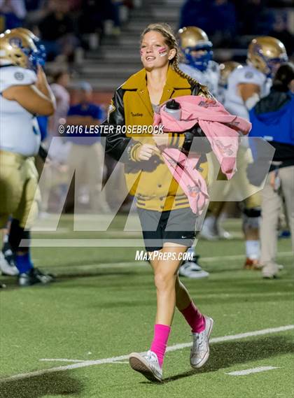 Thumbnail 2 in Alamo Heights vs Seguin photogallery.