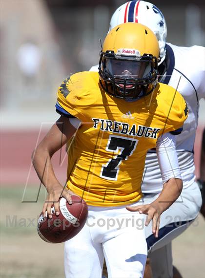 Thumbnail 3 in Maranatha vs. Firebaugh photogallery.