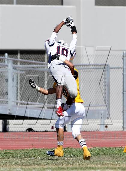 Thumbnail 2 in Maranatha vs. Firebaugh photogallery.