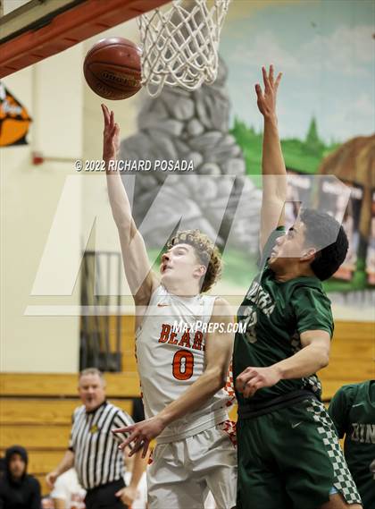 Thumbnail 2 in Dinuba @ Selma photogallery.