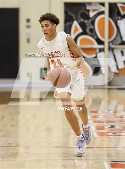 Thumbnail 1 in Dinuba @ Selma photogallery.