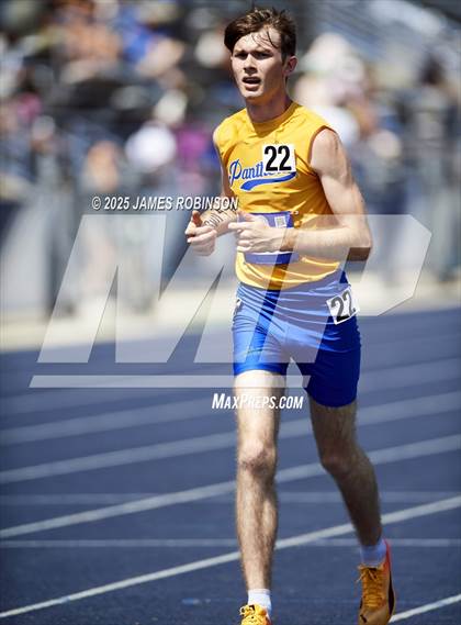 Thumbnail 2 in Bob Hayes Invitational (1600m) photogallery.