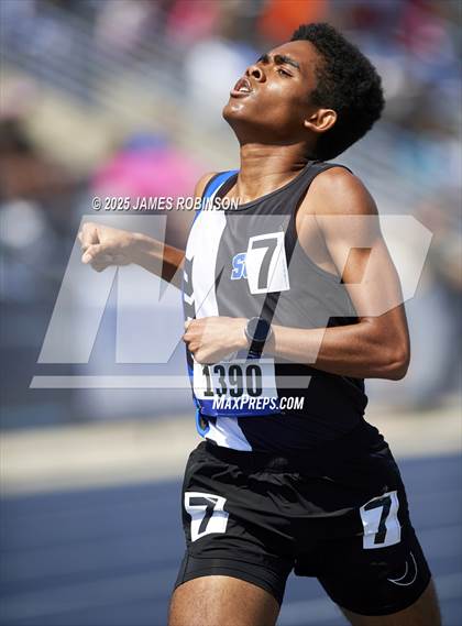 Thumbnail 1 in Bob Hayes Invitational (1600m) photogallery.