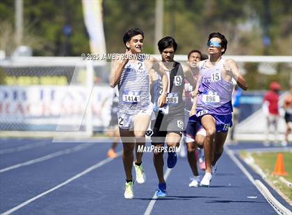 Thumbnail 2 in Bob Hayes Invitational (1600m) photogallery.