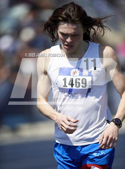 Thumbnail 2 in Bob Hayes Invitational (1600m) photogallery.