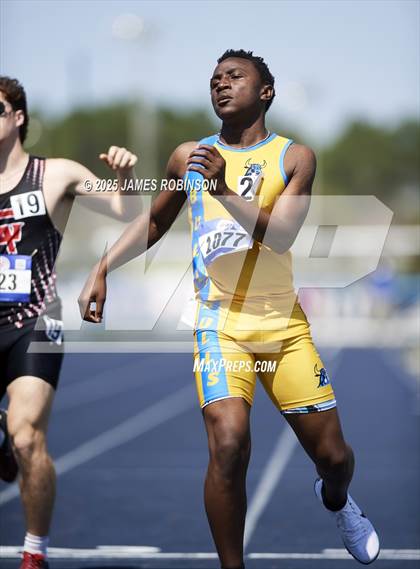 Thumbnail 3 in Bob Hayes Invitational (1600m) photogallery.