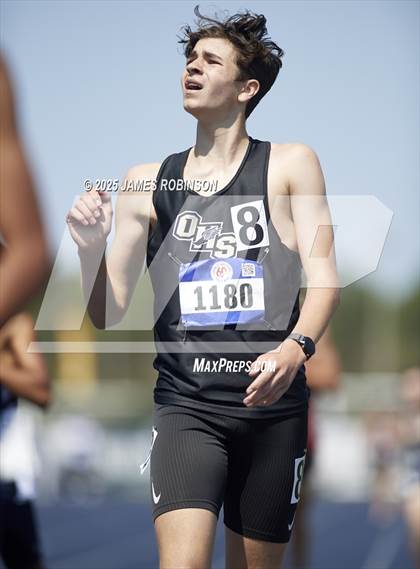 Thumbnail 2 in Bob Hayes Invitational (1600m) photogallery.