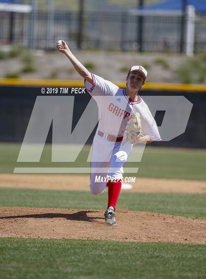 Thumbnail 1 in Yorba Linda vs. Los Alamitos photogallery.