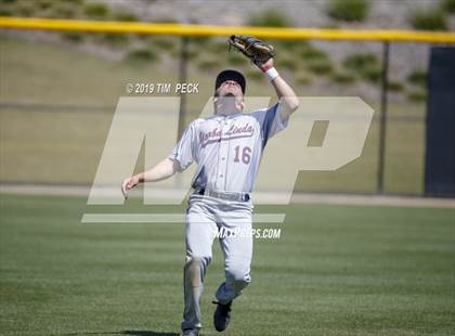 Thumbnail 3 in Yorba Linda vs. Los Alamitos photogallery.