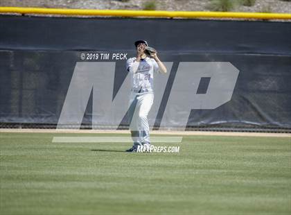 Thumbnail 3 in Yorba Linda vs. Los Alamitos photogallery.