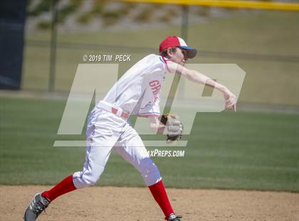Thumbnail 2 in Yorba Linda vs. Los Alamitos photogallery.