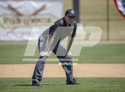 Thumbnail 2 in Yorba Linda vs. Los Alamitos photogallery.