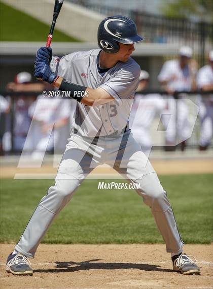 Thumbnail 1 in Yorba Linda vs. Los Alamitos photogallery.
