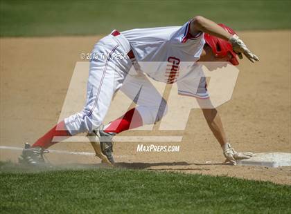 Thumbnail 3 in Yorba Linda vs. Los Alamitos photogallery.