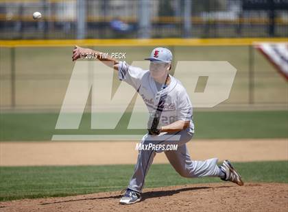 Thumbnail 2 in Yorba Linda vs. Los Alamitos photogallery.