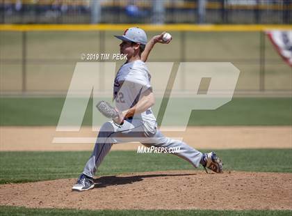 Thumbnail 3 in Yorba Linda vs. Los Alamitos photogallery.