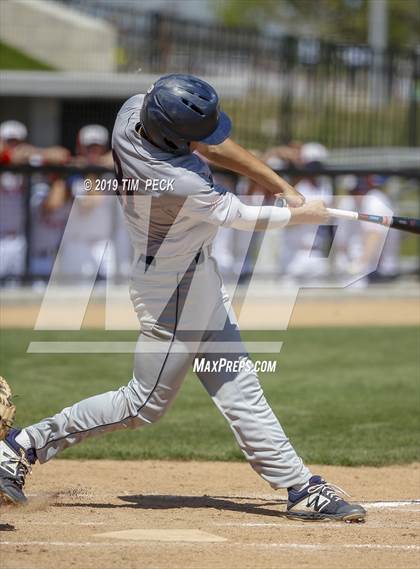 Thumbnail 2 in Yorba Linda vs. Los Alamitos photogallery.
