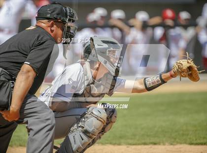 Thumbnail 2 in Yorba Linda vs. Los Alamitos photogallery.