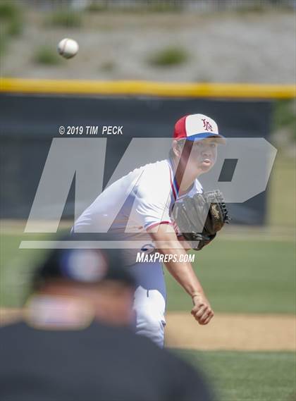 Thumbnail 1 in Yorba Linda vs. Los Alamitos photogallery.